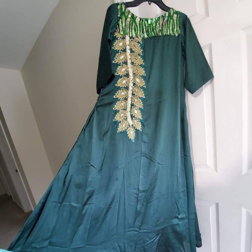 Long maxi style dress